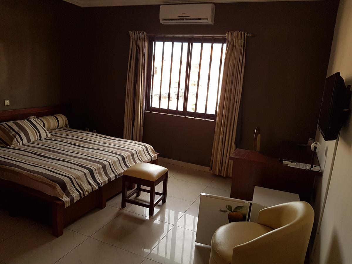 Acropole Hotel Cotonou Exterior photo