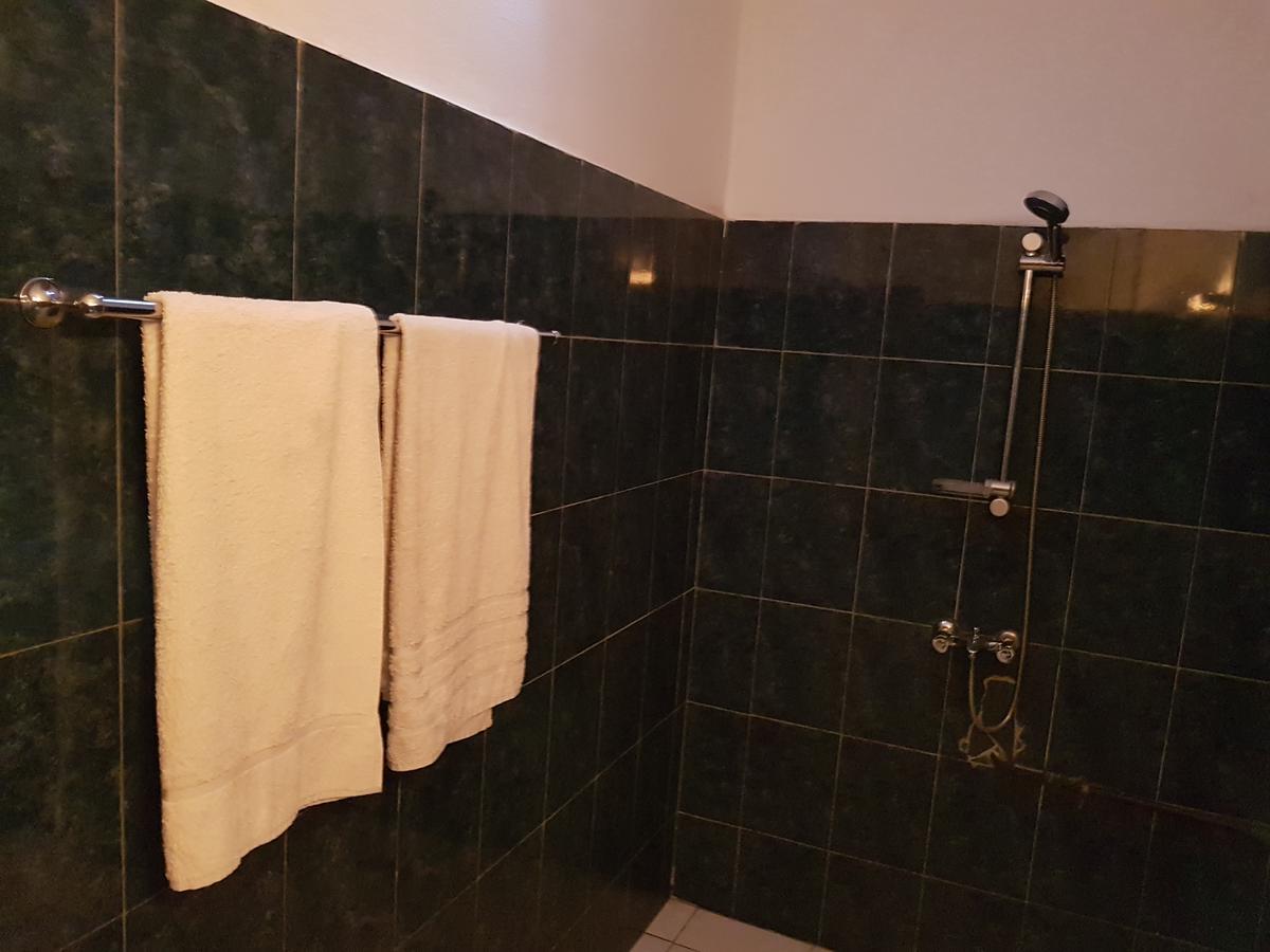 Acropole Hotel Cotonou Exterior photo
